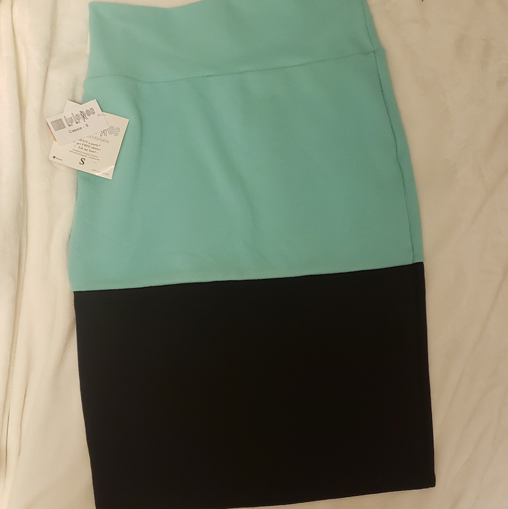 NWT LulaRoe Cassie Skirt